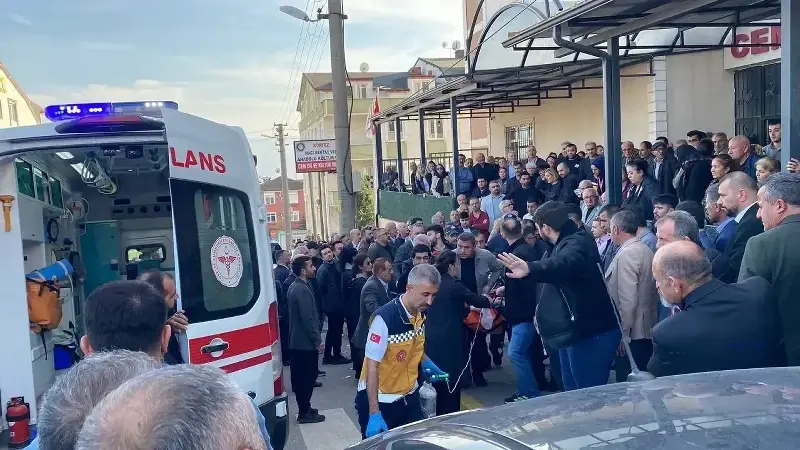 Cenazede ikinci ölüm haberi büyük acı yaşattı.