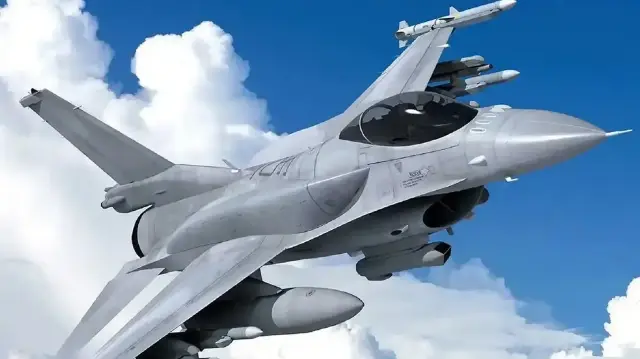 طائرة تركية تقل ناشطي أسطول الصمود تقلع من جنوب الأراضي المحتلة