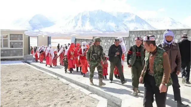 Кыргызстан оказал гуманитарную помощь афганскому народу.