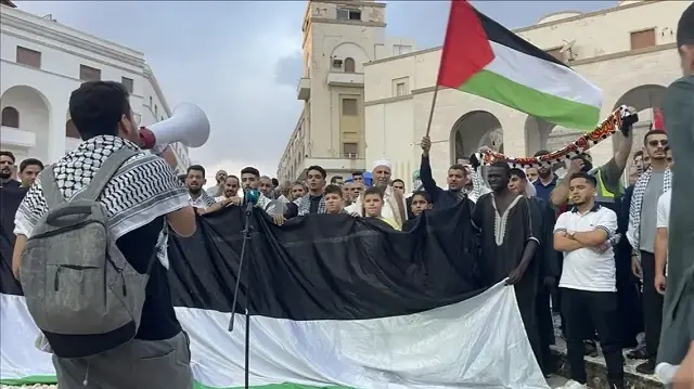 ليبيون يتظاهرون في طرابلس تنديدا بهجوم إسرائيل على أسطول الصمود