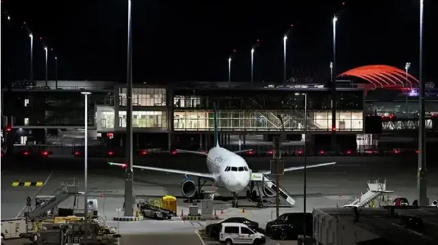 В Мюнхене второй раз за сутки закрыли аэропорт из-за дронов.