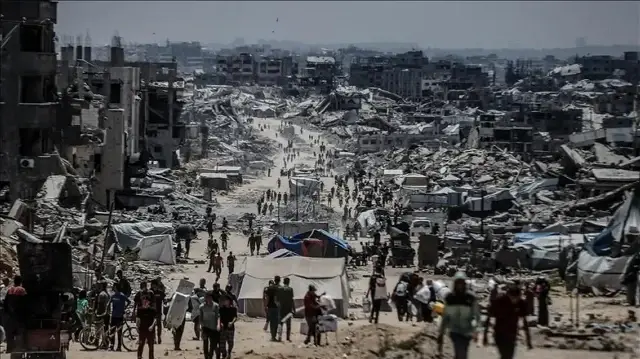 متجاهلة دعوة ترامب.. الاحتلال يواصل قصف غزة ويقتل 5 فلسطينيين 