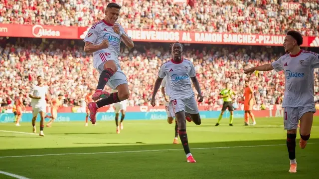 Alexis Sanchez'in gol sonrası yaşadığı sevinç.