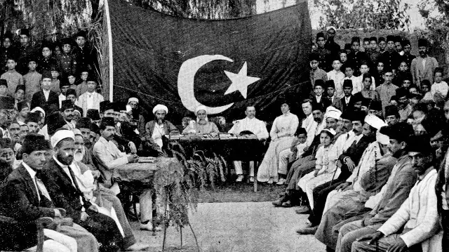 Kıbrıs'ın Limasol kasabasında Darülfeyz mektebinde müftü Mehmet Ziyaeddin efendi başkanlığında icra edilen ödül merasimi.