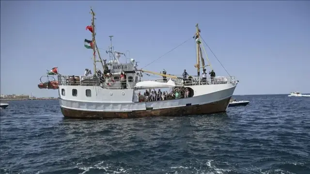 تخلت عن جنسيتها الإسرائيلية.. يهودية تنضم لأسطول الحرية المتجه لغزة