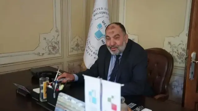 "منظمة المدن المتحدة" تعيد انتخاب رئيس بلدية الخليل المعتقل رئيسا