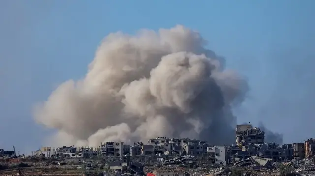 رغم مزاعم تقليص القصف.. الاحتلال الإسرائيلي يقتل 15 فلسطينيين بهجمات على غزة