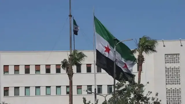 الدفاع السورية تنفي مزاعم "واي بي جي" الإرهابي باستهداف دير حافر بحلب