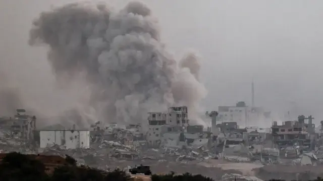 عمدة برشلونة السابقة: إسرائيل تنتهك جميع القوانين