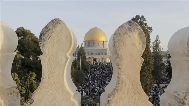 مشارقة.. فلسطيني نكل به الاحتلال بسبب صورة للأقصى بهاتفه
