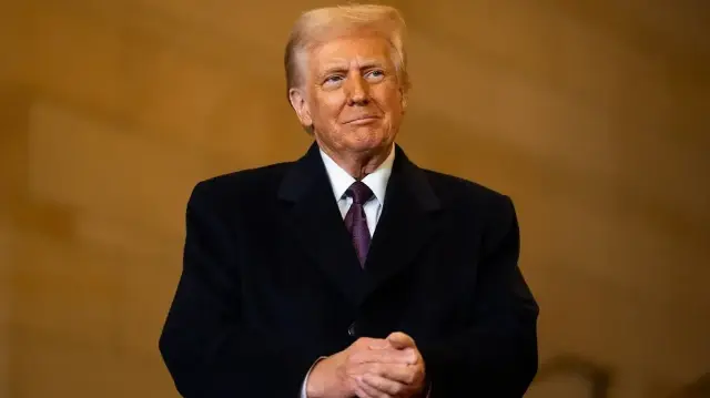 ABD Başkanı Donald Trump'ın imzaladığı başkanlık kararnamesiyle, Çin merkezli sosyal medya platformu TikTok'un ülkedeki operasyonlarının ABD'li yatırımcılara satılmasının önü açılmıştı.