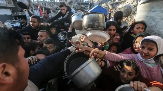 نائبة فرنسية: إسرائيل ترتكب بالتجويع إبادة في غزة