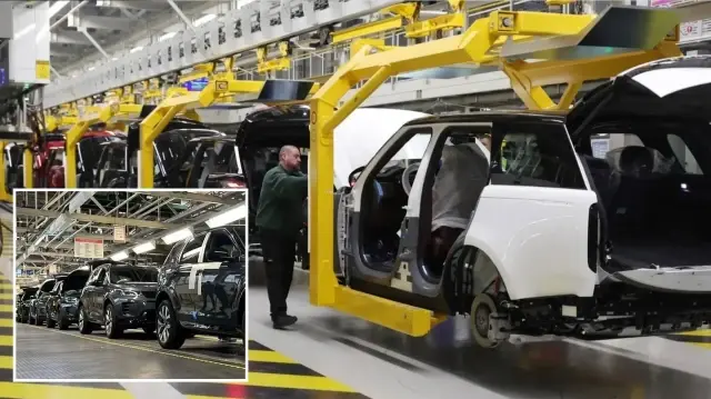 Jaguar Land Rover, bu hafta bazı fabrikalarında yeniden faaliyete geçmeye hazırlanıyor.