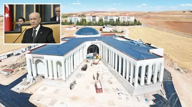 Devlet Bahçeli.