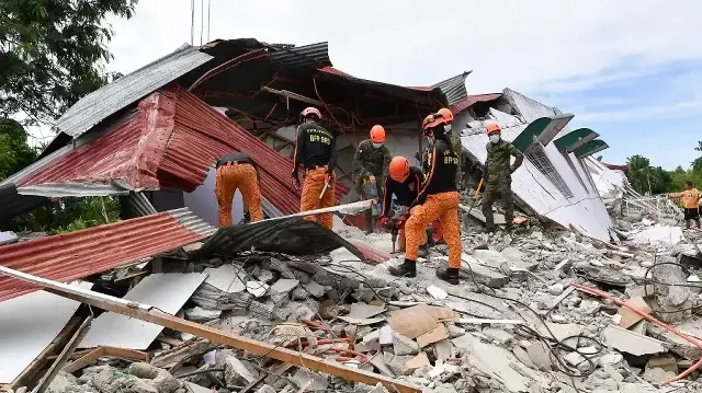 Le tremblement de terre de magnitude 6,9 qui a frappé la région de Cebu a provoqué plus de 8.000 secousses, causant la mort de 72 personnes et d'importants dégâts matériels.
