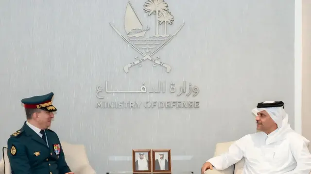 الدوحة.. قائد الجيش اللبناني يلتقي رئيس وزراء قطر