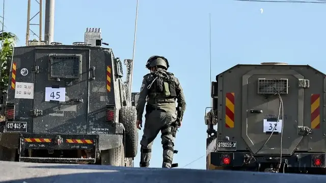 الاحتلال الإسرائيلي يزعم ضبط أسلحة كانت في طريقها من إيران إلى الضفة الغربية