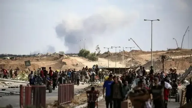Israeli Strikes Hit Gaza After Ceasefire Deal, Injuring Civilians
