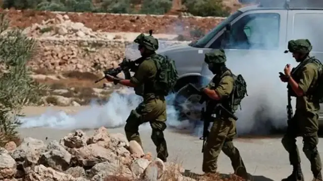 إصابة 4 أطفال فلسطينيين برصاص الاحتلال الإسرائيلي في الخليل وجنين