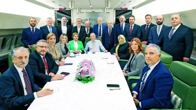 Cumhurbaşkanı Tayyip Erdoğan, Yeni Şafak Genel Yayın Yönetmeni Hüseyin Likoğlu'nun da aralarında olduğu gazetecilerin sorularını cevapladı. 