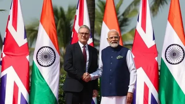 New Delhi et Londres s’accordent sur la production de missiles et la propulsion maritime, marquant une nouvelle étape dans leur partenariat stratégique.