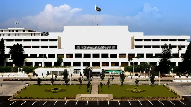 پارلیمنٹ ہاؤس کی ایک فائل فوٹو