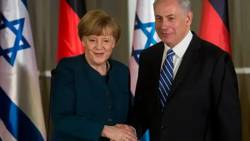 Almanya’nın eski Başbakanı Angela Merkel ve İsrail Başbakanı Binyamin Netenyahu