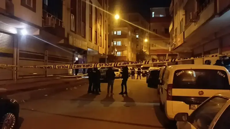 Polis, olayla ilgili soruşturma başlattı.