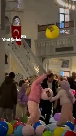 Turkish mosque surprises children for their regular Fajr prayer attendance