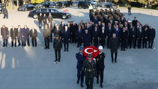 تركيا تحيي الذكرى 87 لوفاة أتاتورك بمراسم رسمية
