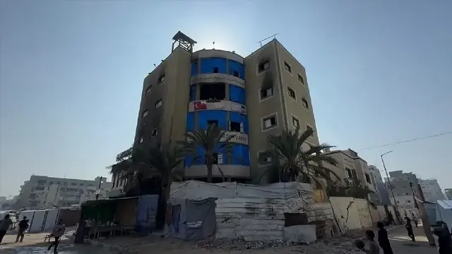 مبنى هيئة الإغاثة.. ملاذ تركي لعائلات غزة المنكوبة