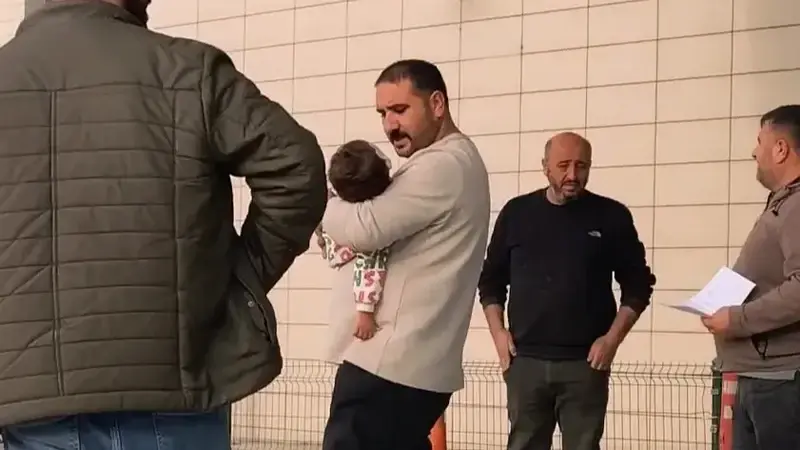 Olay, saat 15.30 sıralarında Huzur Mahallesi 39’uncu Sokak’ta meydana geldi.