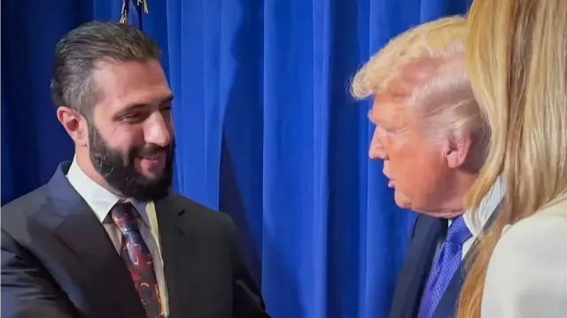 واشنطن.. بدء لقاء ترامب والشرع في البيت الأبيض

 