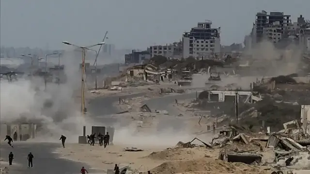 الاحتلال الإسرائيلي يقتل فلسطينيا بغزة بزعم اجتيازه "الخط الأصفر"