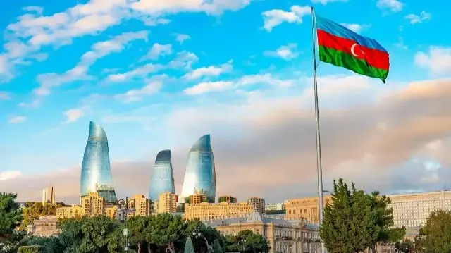 أذربيجان تعرض المساعدة بجهود البحث عن حطام الطائرة المنكوبة