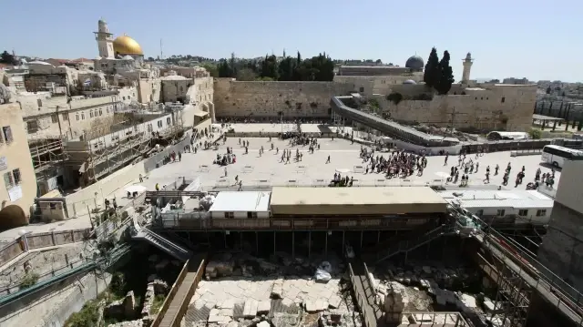 محافظة القدس: اقتحام مقبرة باب الرحمة محاولة لطمس الهوية الإسلامية