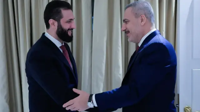 واشنطن.. الرئيس السوري يلتقي وزير خارجية تركيا