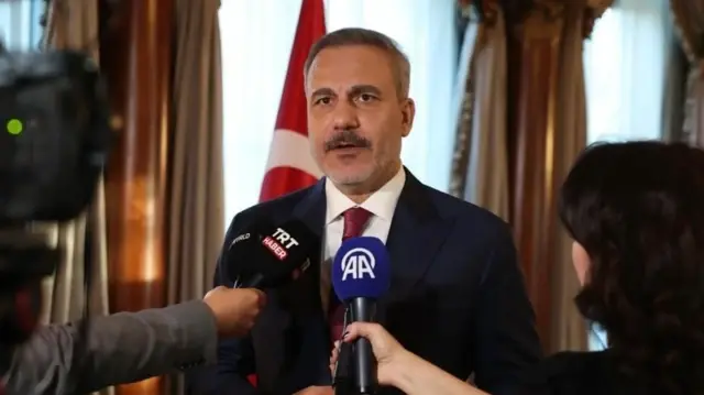 Turkish FM Fidan joins Trump-Sharaa meeting at White House