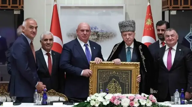Реджеп Тайип Эрдоган принял делегацию Всемирного союза турок-ахыска | Фото: IHA