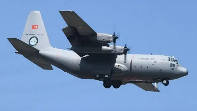 Cамолёт C-130