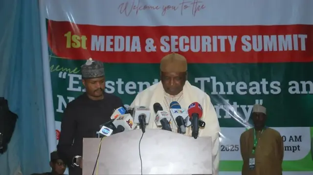 L'ancien ministre de l'Intérieur du Nigeria et chef d'état-major de l'armée à la retraite, le lieutenant-général Abdulrahman Bello Dambazau.