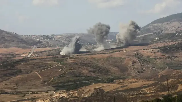جيش الاحتلال الإسرائيلي يشن غارات على بلدتين جنوبي لبنان 