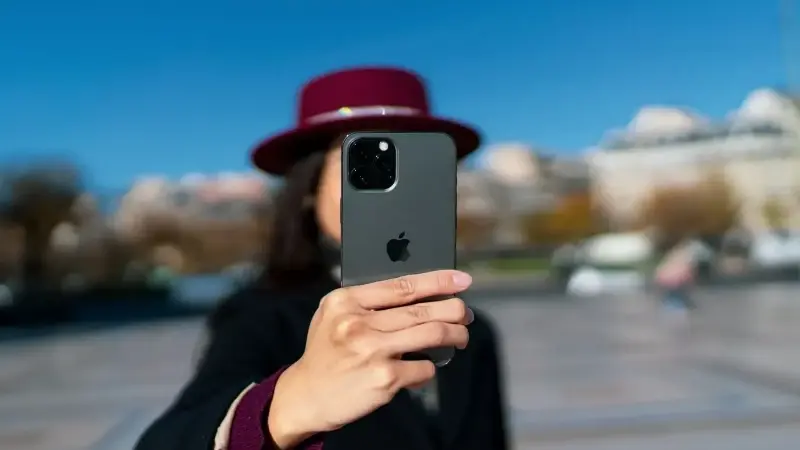 iPhone 18 selfie kamerası sızdı: Apple’dan yıllardır beklenen hamle