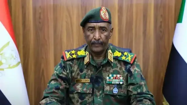 البرهان: المهجرون قسرا يفضلون النزوح لمناطق الدولة وليس المليشيا