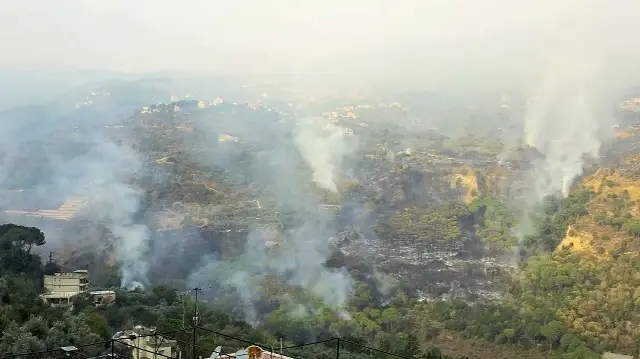 Israeli airstrikes hit southern Lebanon in breach of ceasefire terms