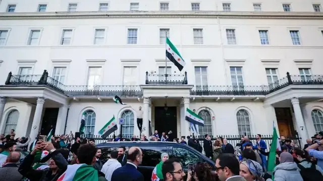 سوريا تعيد افتتاح سفارتها في لندن بعد 13 عاما