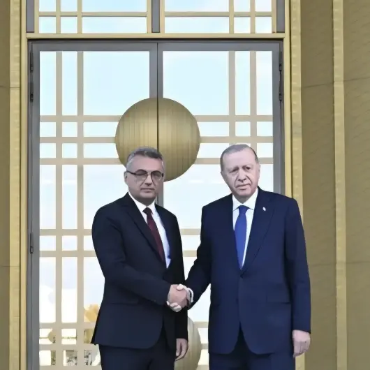 الرئيس أردوغان يجتمع مع رئيس جمهورية شمال قبرص التركية