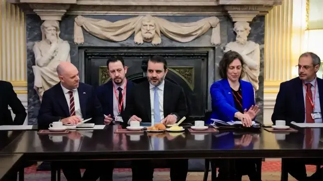 وزير خارجية سوريا يبحث مع مستثمرين بريطانيين تعزيز التعاون الاقتصادي