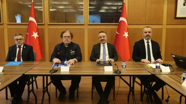 نائب وزير الخارجية التركي يجتمع مع منظمات إغاثية عاملة بسوريا