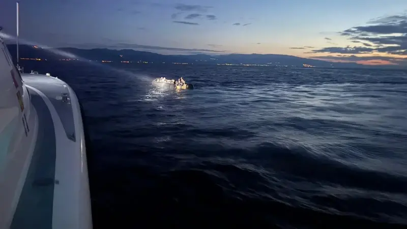 Sahil Güvenlik Komutanlığı ekipleri, "TCSG-28" botu tarafından bölgeye operasyon düzenledi.